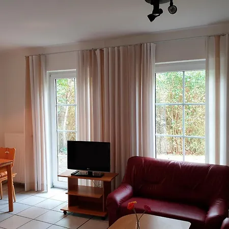 Holiday home Ferienhaushaelfte Zum Plauer